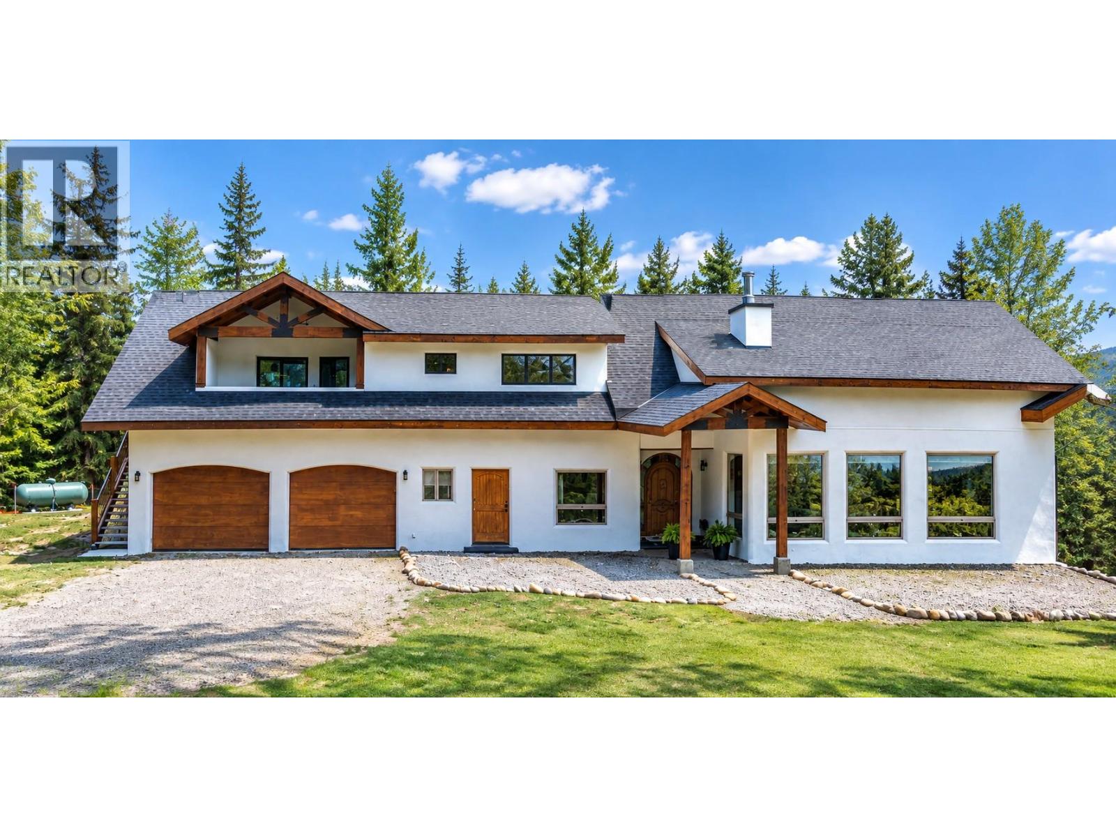 120 Richie Road, Rossland, British Columbia V0G 1Y0 - Photo 1 - 10395453