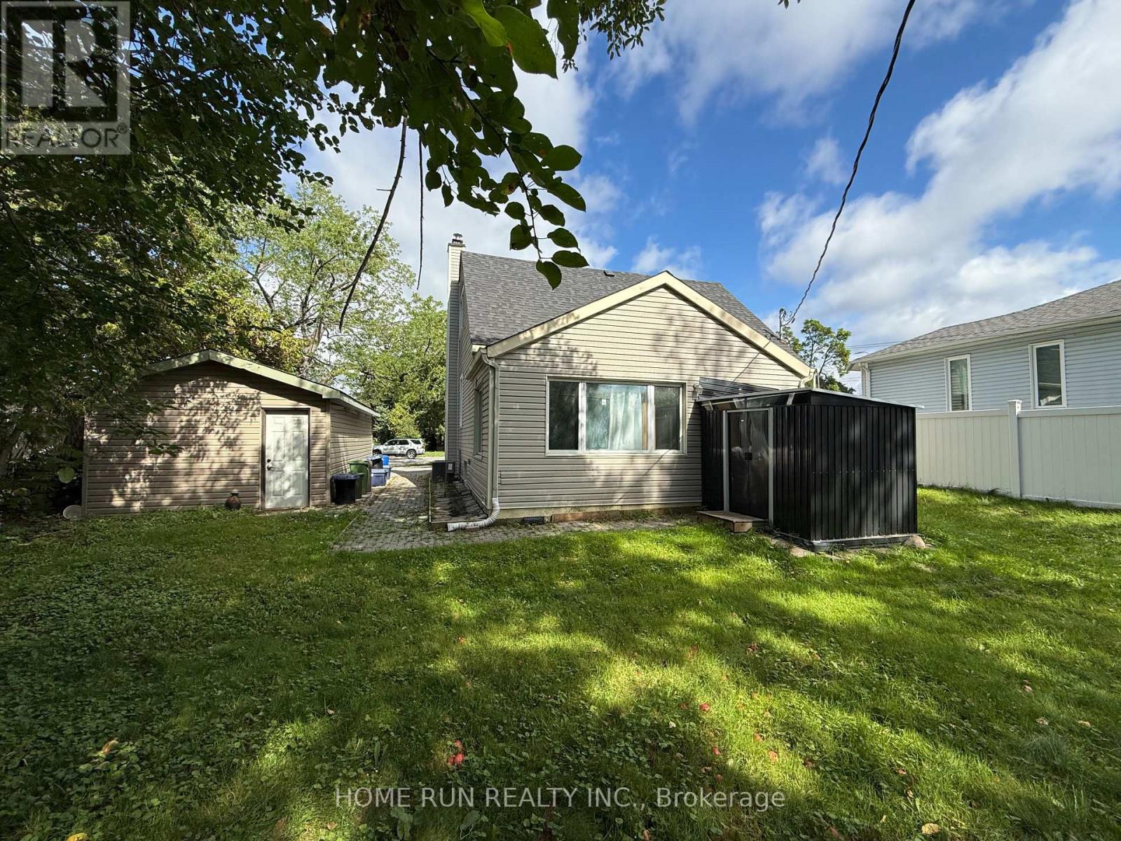 68 Meadowlands Drive W, Ottawa, Ontario  K2G 2R6 - Photo 3 - X13783504