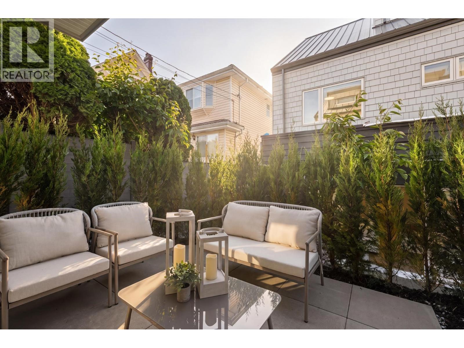 2796 Cambridge Street, Vancouver, British Columbia  V5K 1L7 - Photo 8 - R3165463