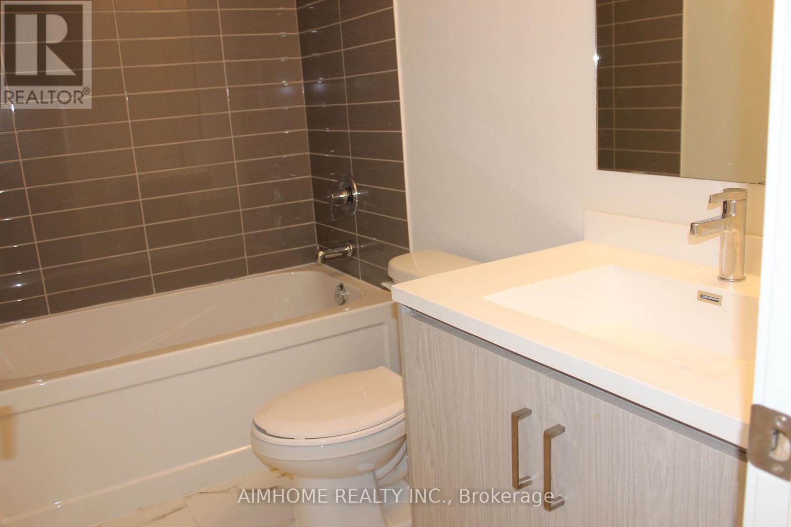 Th375 - 80 Honeycrisp Crescent, Vaughan, Ontario  L4K 0N7 - Photo 11 - N13783490