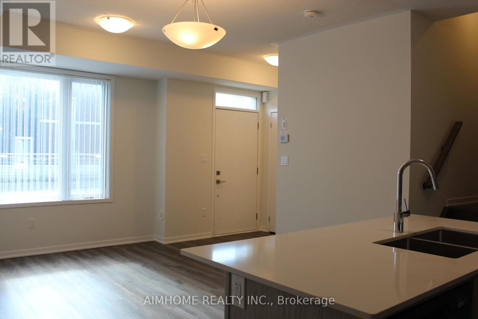Th375 - 80 Honeycrisp Crescent, Vaughan, Ontario  L4K 0N7 - Photo 6 - N13783490