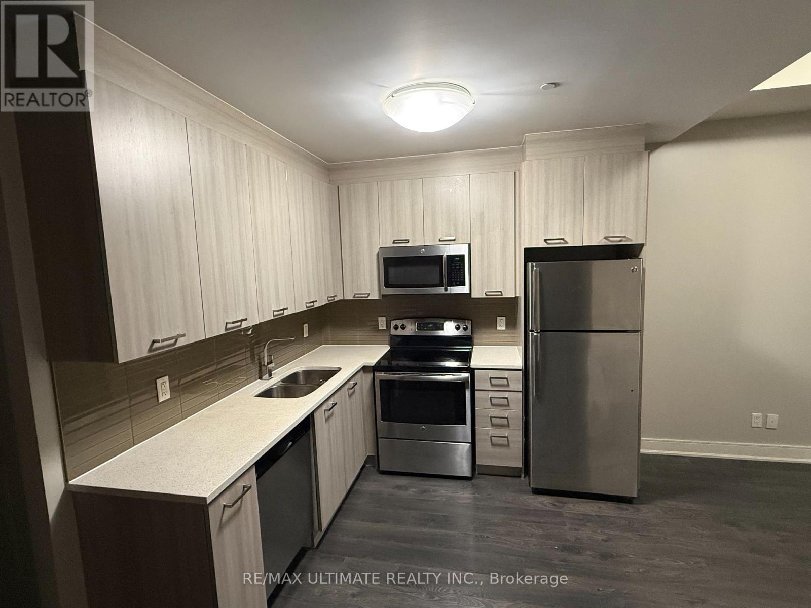 0413 - 150 Main Street W, Hamilton, Ontario  L8P 1H8 - Photo 2 - X13783500