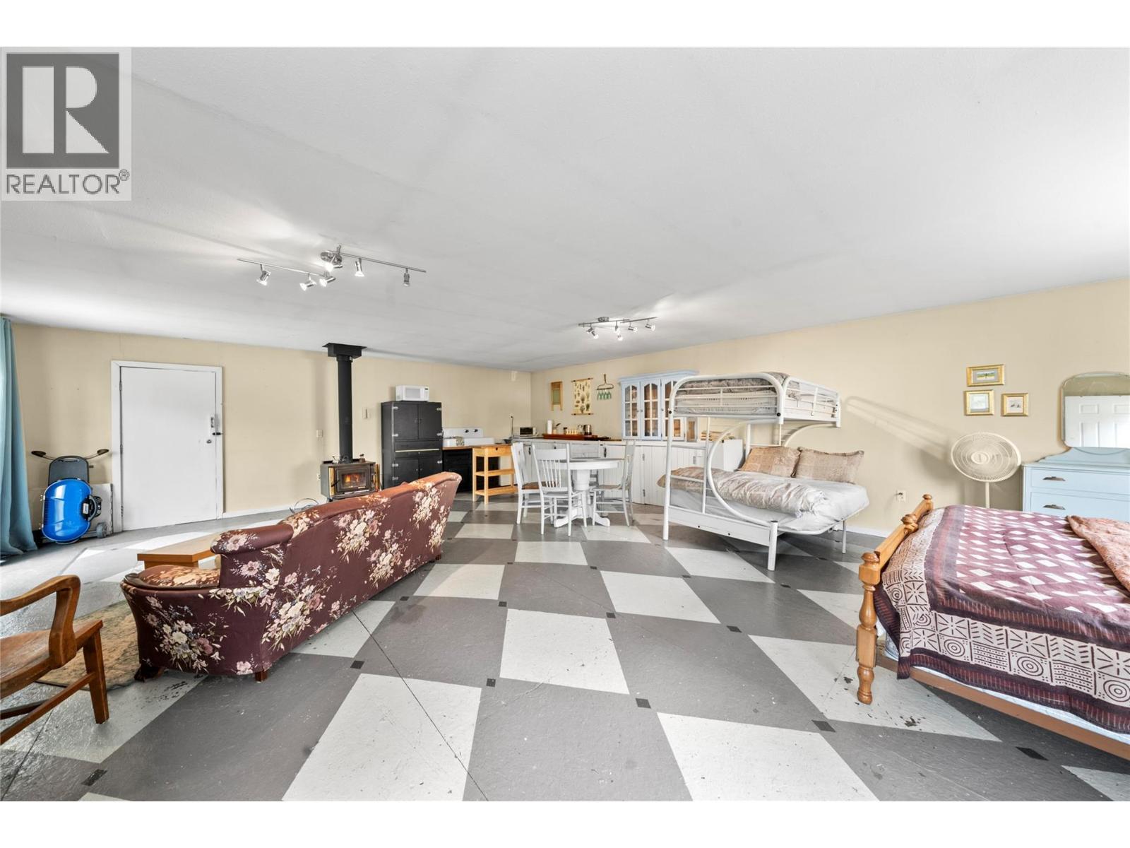 6271 Eagle Bay Road, Eagle Bay, British Columbia  V0E 1T0 - Photo 45 - 10398697