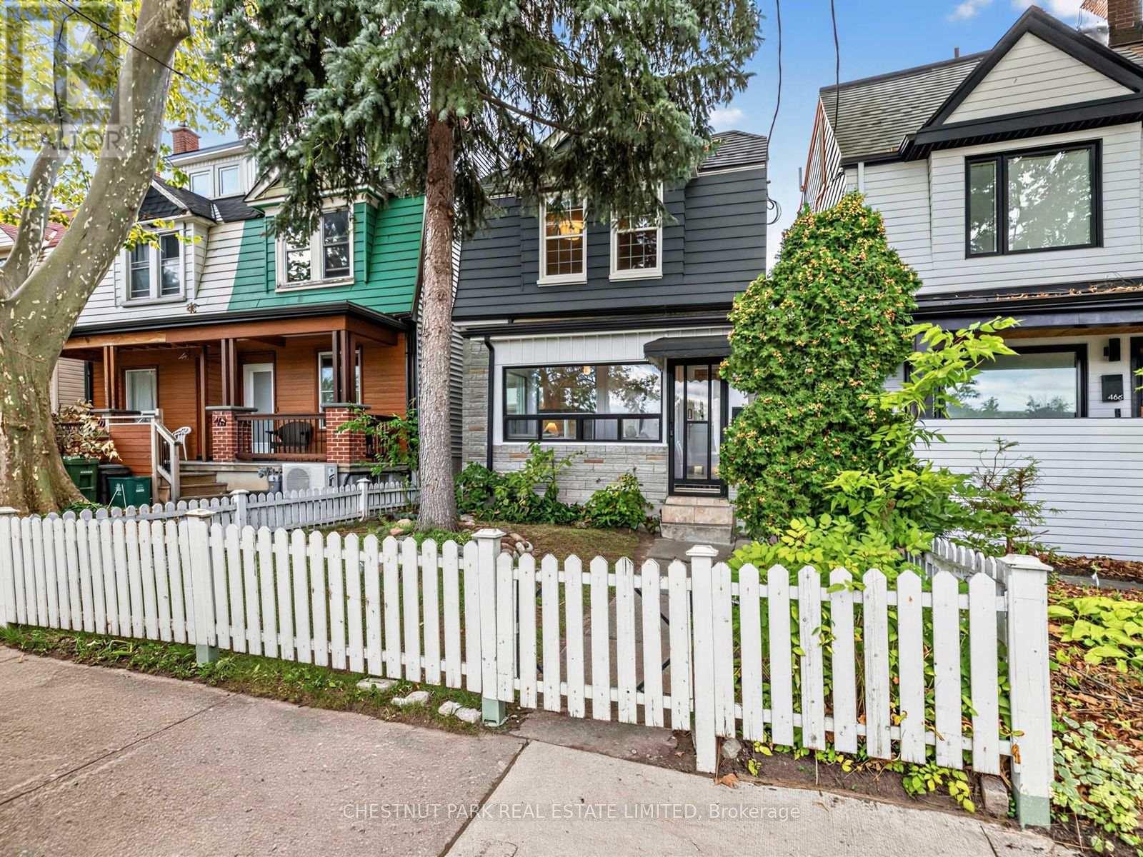 464 MONTROSE AVENUE, Toronto, Ontario