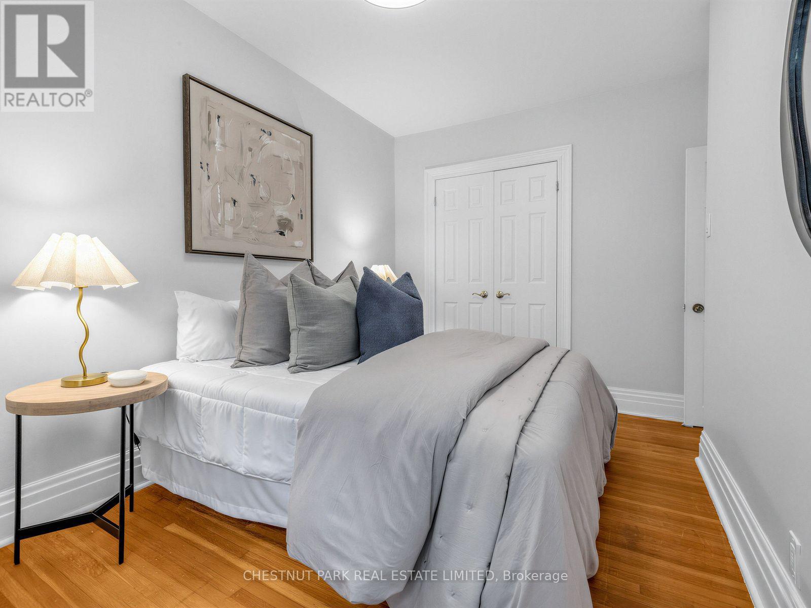 464 Montrose Avenue, Toronto, Ontario  M6G 3H1 - Photo 18 - C13783528