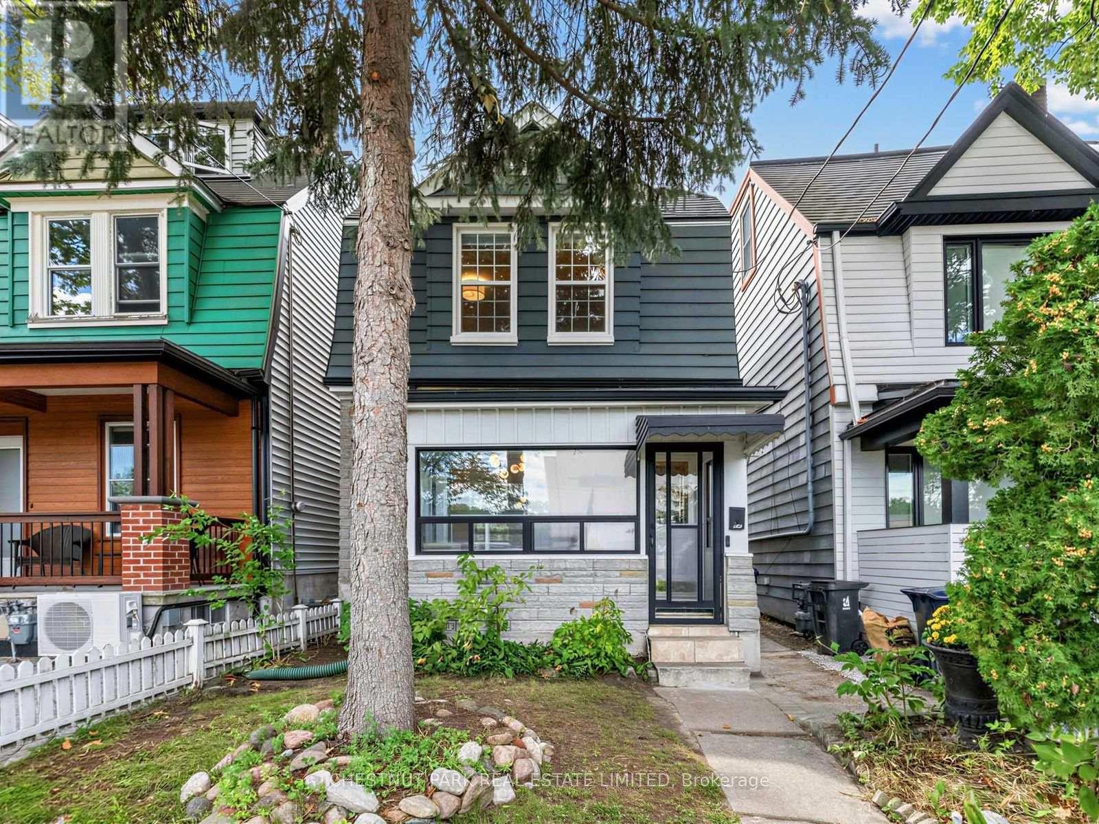 464 Montrose Avenue, Toronto, Ontario  M6G 3H1 - Photo 2 - C13783528