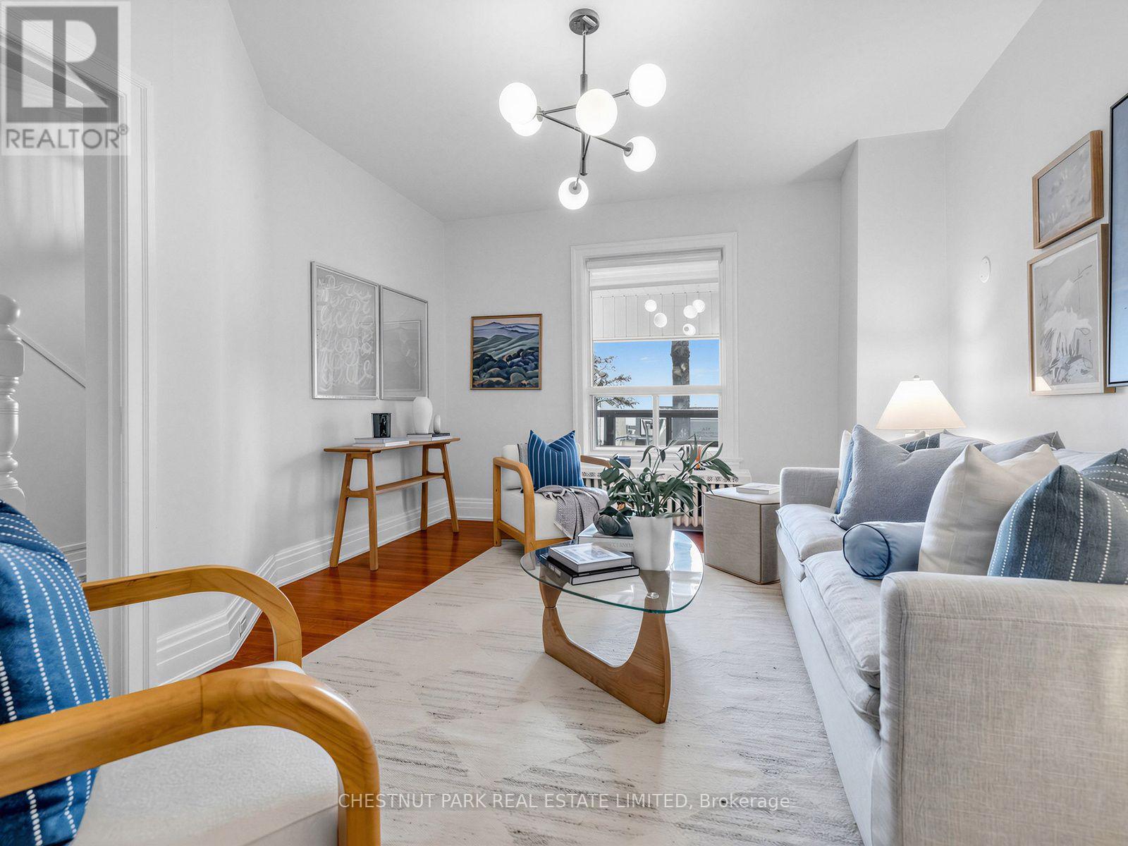 464 Montrose Avenue, Toronto, Ontario  M6G 3H1 - Photo 6 - C13783528
