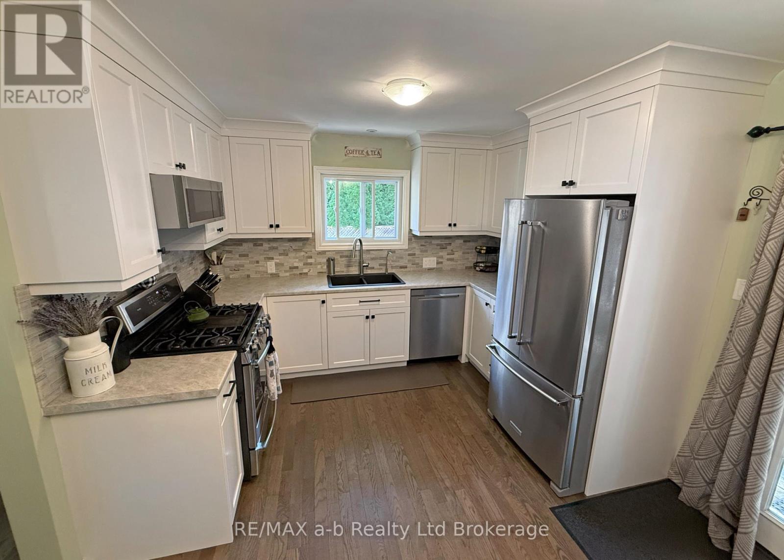 93 North Park Crescent, Woodstock, Ontario  N4S 7M1 - Photo 12 - X13783532