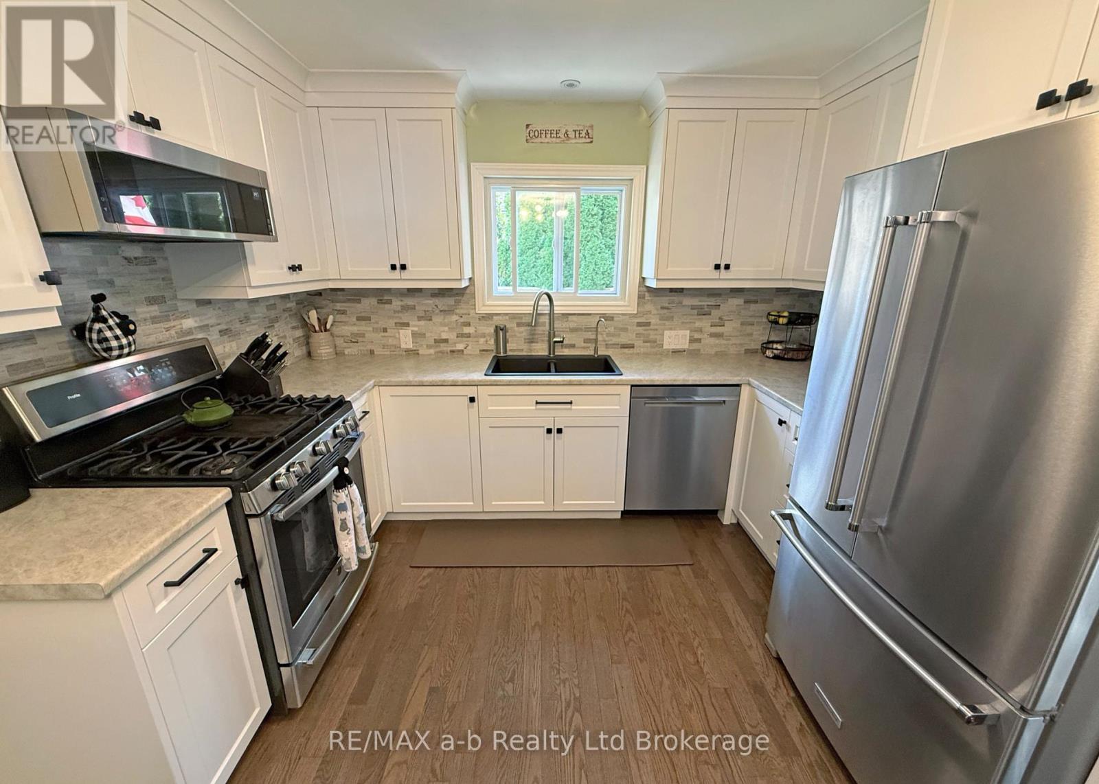 93 North Park Crescent, Woodstock, Ontario  N4S 7M1 - Photo 14 - X13783532