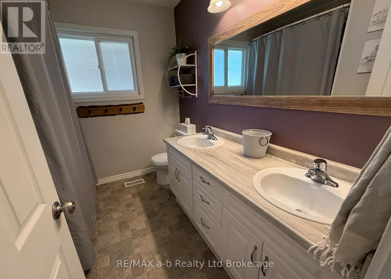 93 North Park Crescent, Woodstock, Ontario  N4S 7M1 - Photo 25 - X13783532