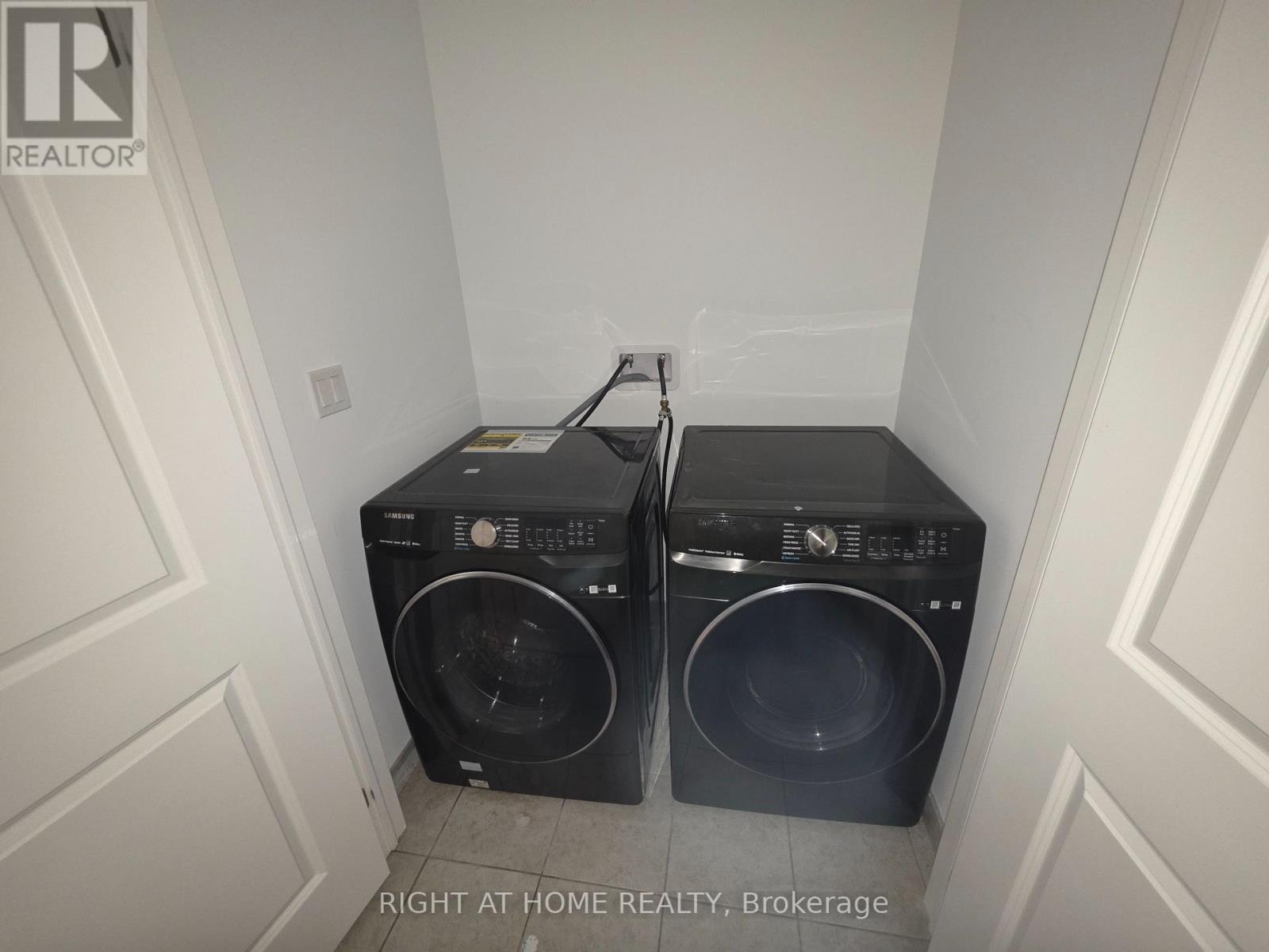 765 Eddystone Path, Oshawa, Ontario  L1H 0A7 - Photo 15 - E13783536