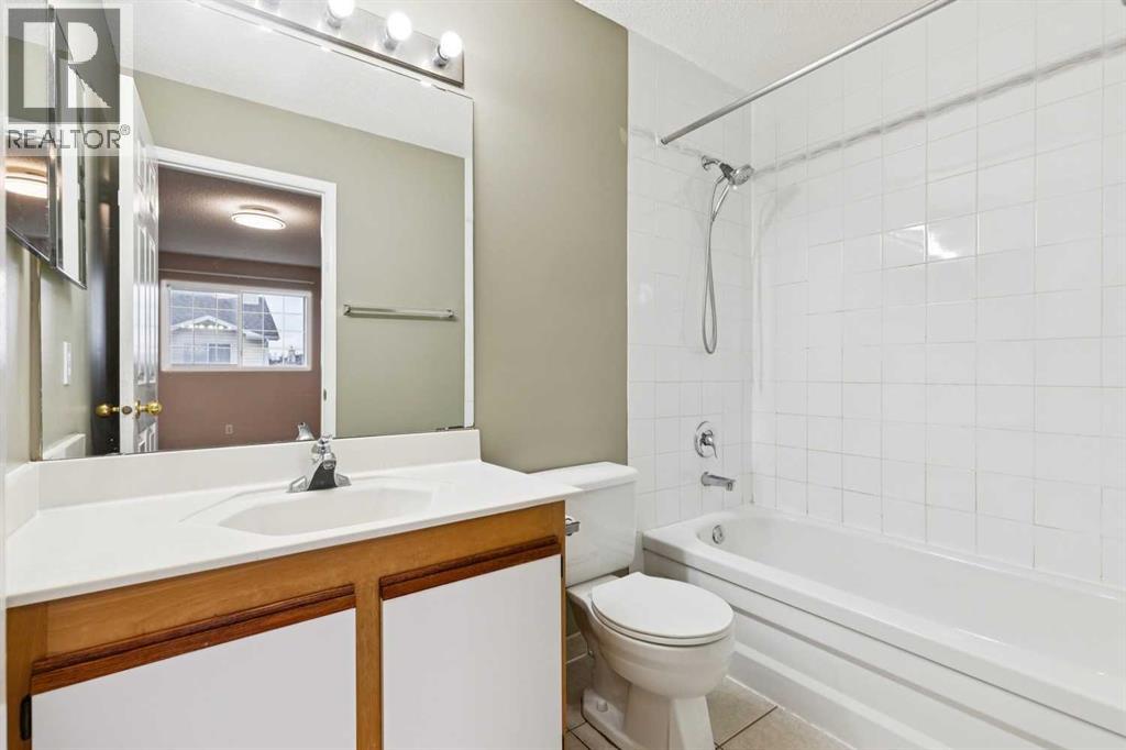 412 Hawkstone Manor NW, Calgary, Alberta  T3G 3X2 - Photo 20 - A2344204