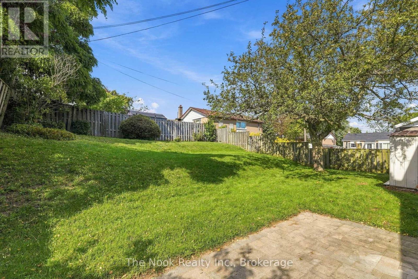706 Stone Street, Oshawa, Ontario  L1J 1A5 - Photo 43 - E13783566