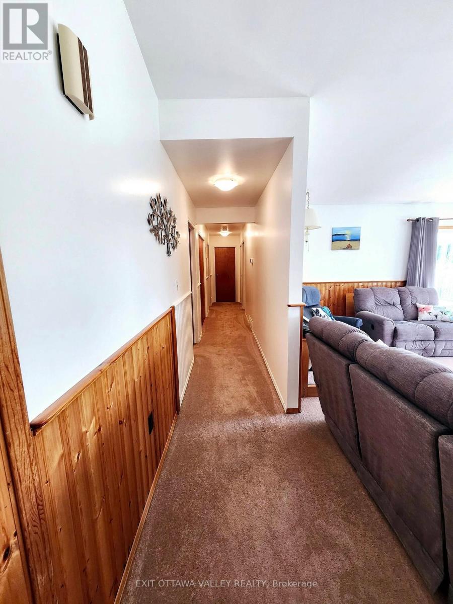 15267 17 Highway, Whitewater Region, Ontario  K0J 0A9 - Photo 24 - X13783548
