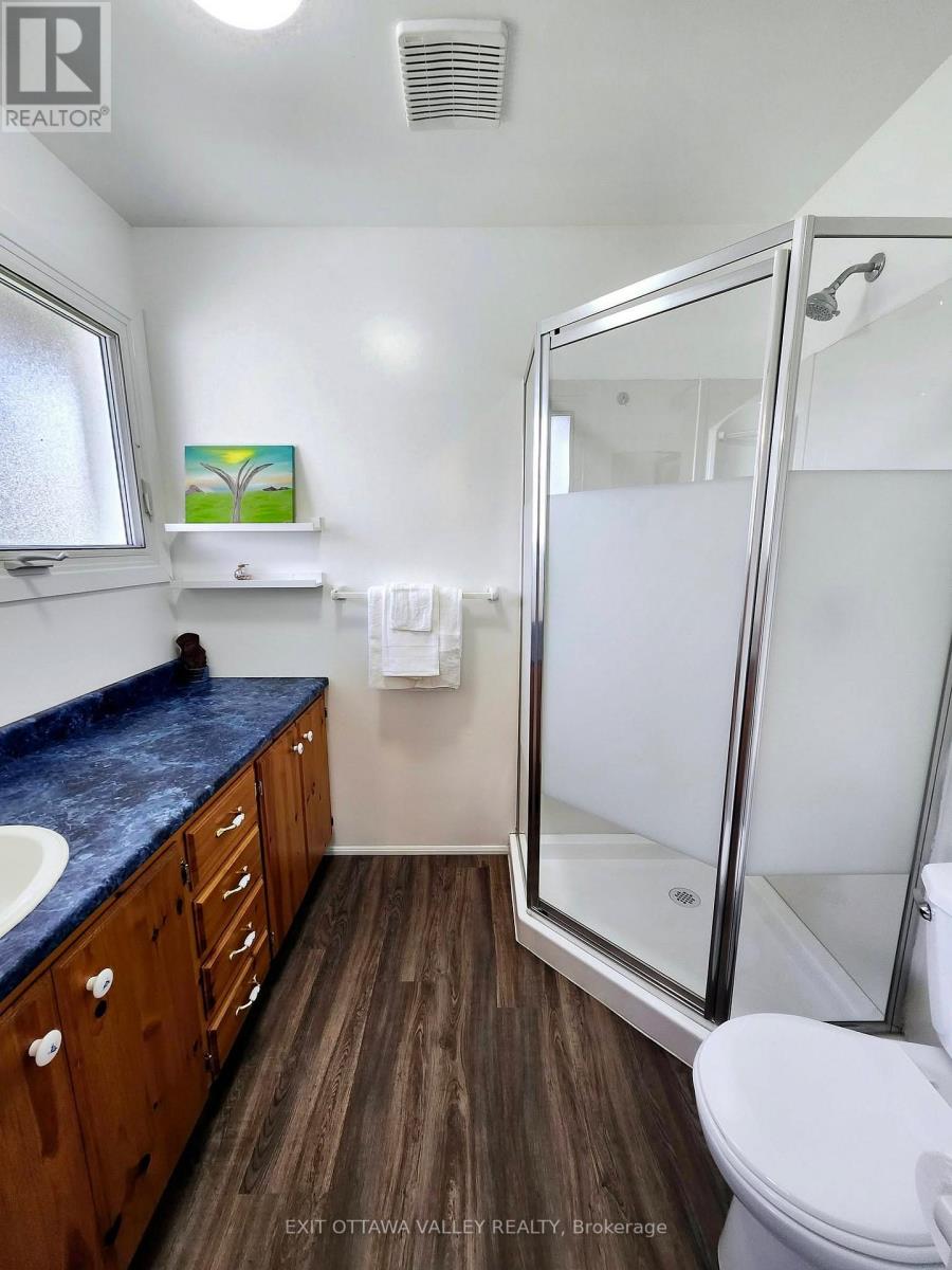 15267 17 Highway, Whitewater Region, Ontario  K0J 0A9 - Photo 30 - X13783548