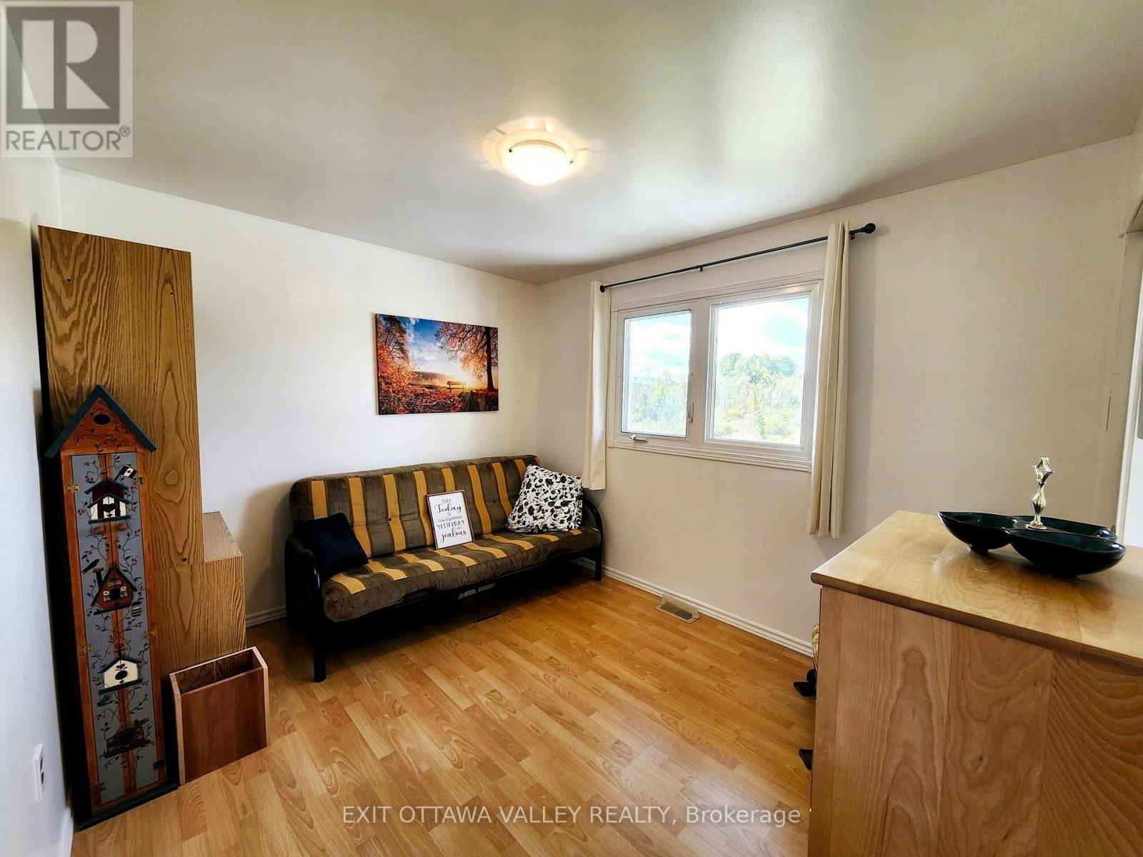 15267 17 Highway, Whitewater Region, Ontario  K0J 0A9 - Photo 33 - X13783548