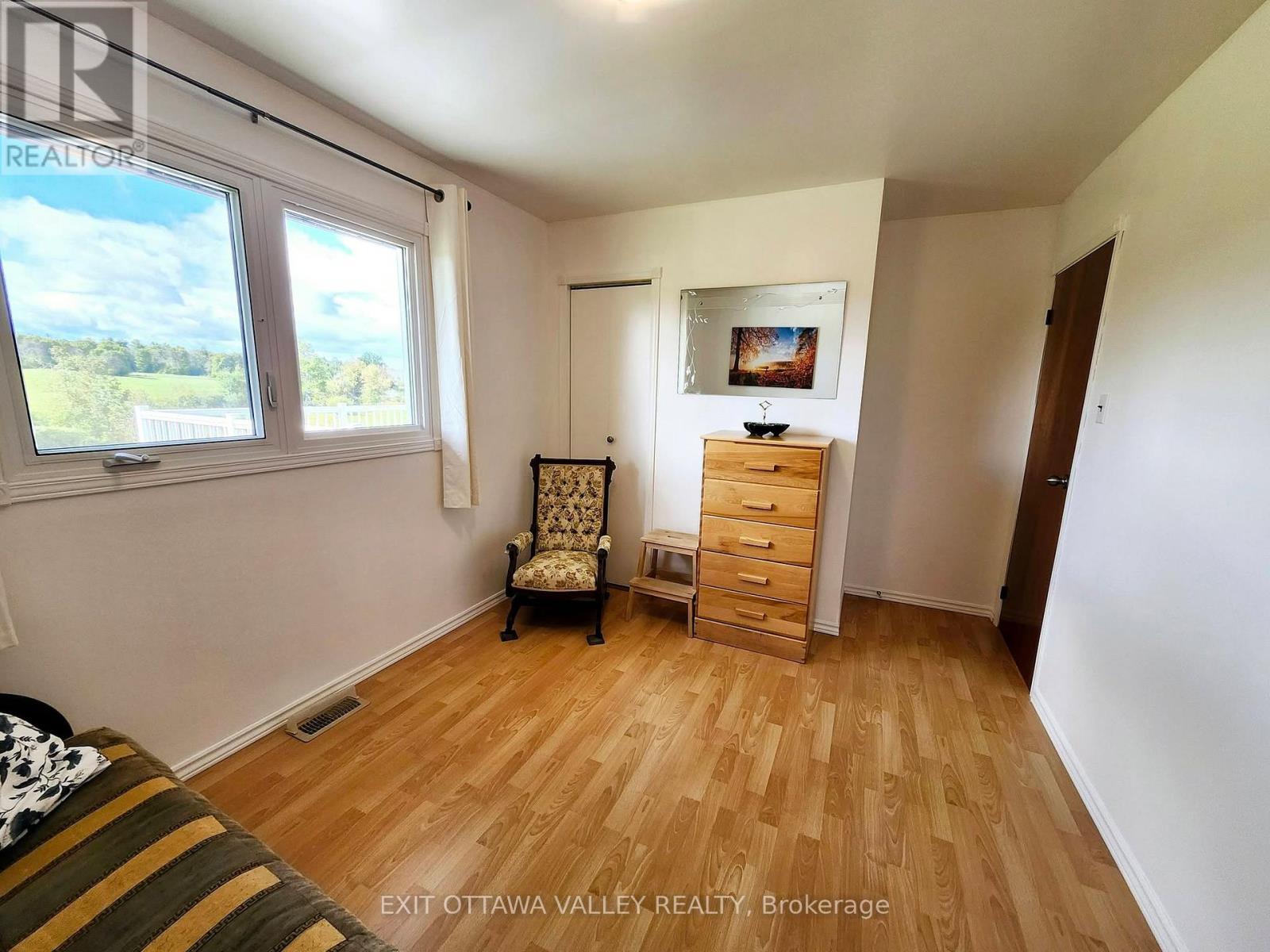 15267 17 Highway, Whitewater Region, Ontario  K0J 0A9 - Photo 34 - X13783548
