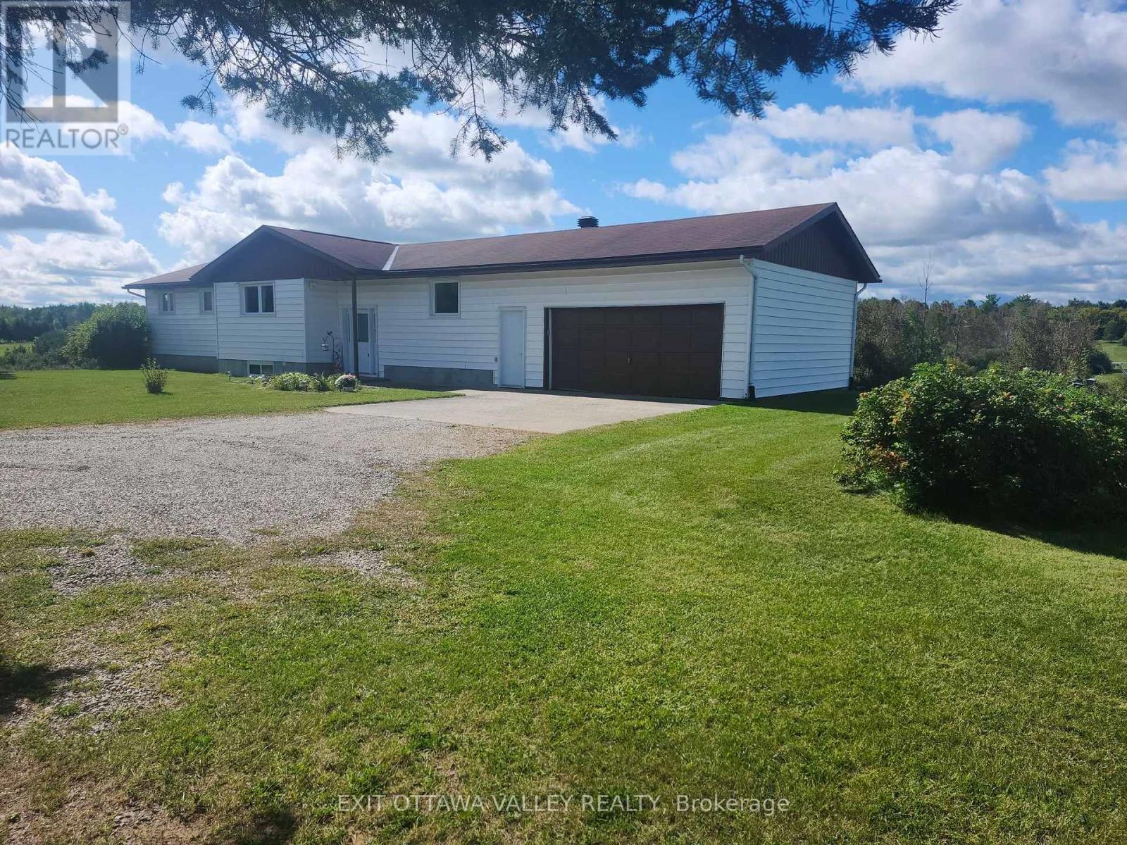 15267 17 Highway, Whitewater Region, Ontario  K0J 0A9 - Photo 43 - X13783548