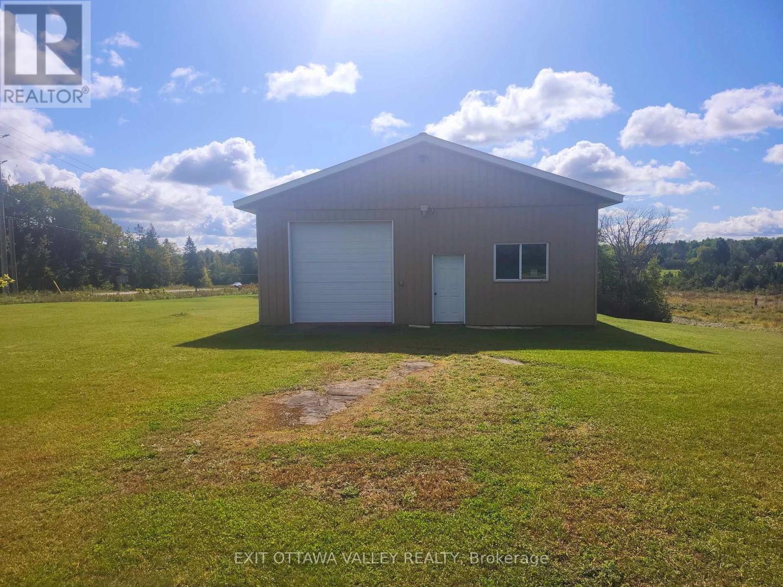15267 17 Highway, Whitewater Region, Ontario  K0J 0A9 - Photo 7 - X13783548