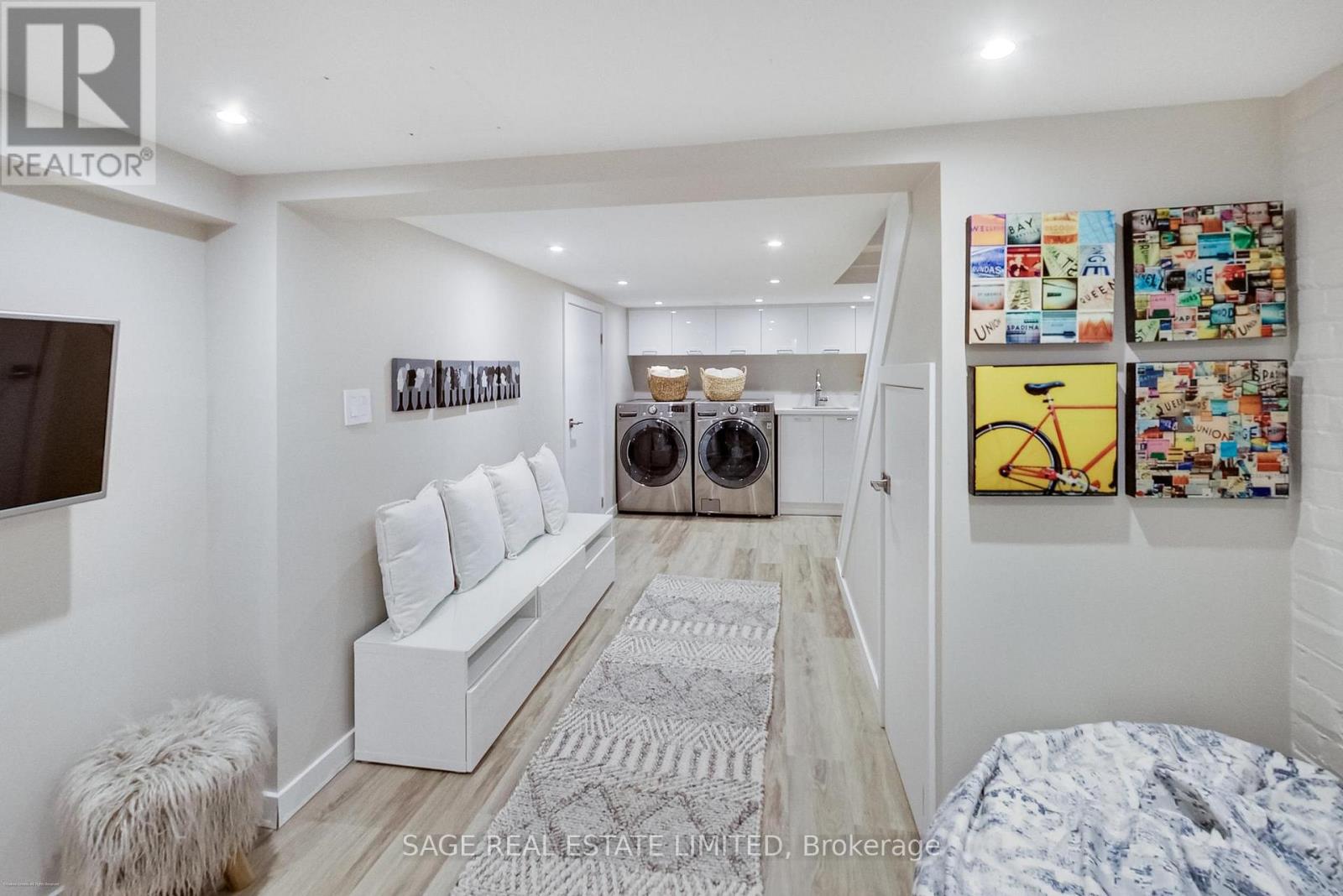 4 Dingwall Avenue, Toronto, Ontario  M4K 1H1 - Photo 35 - E13783568