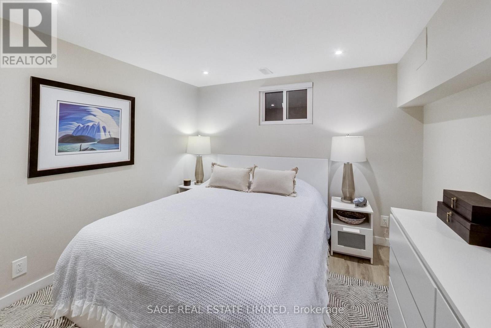 4 Dingwall Avenue, Toronto, Ontario  M4K 1H1 - Photo 39 - E13783568
