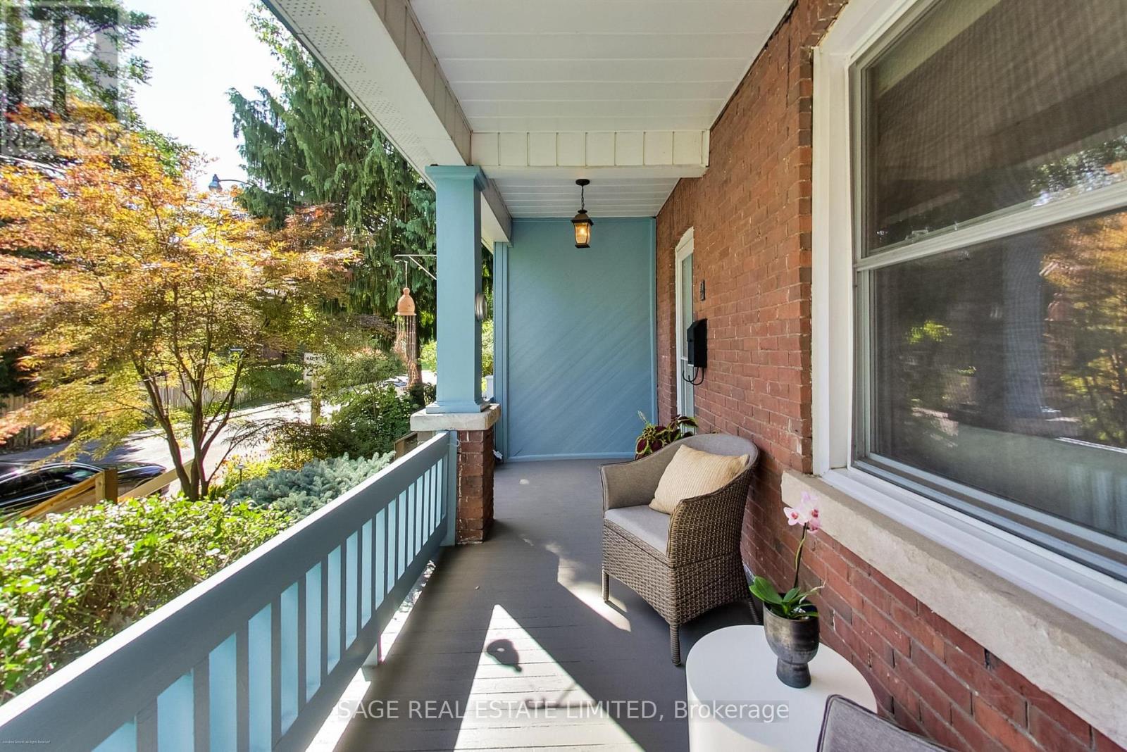 4 Dingwall Avenue, Toronto, Ontario  M4K 1H1 - Photo 4 - E13783568