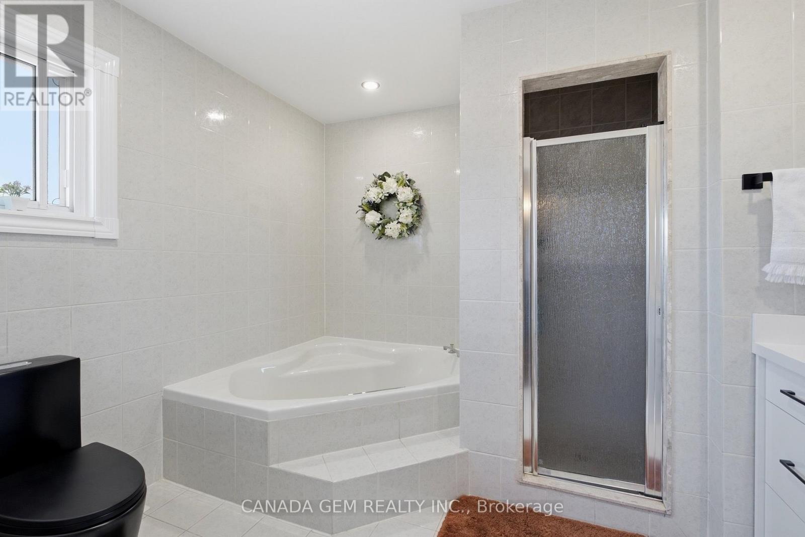 82 Justus Drive, Richmond Hill, Ontario  L4C 0A1 - Photo 24 - N13783580