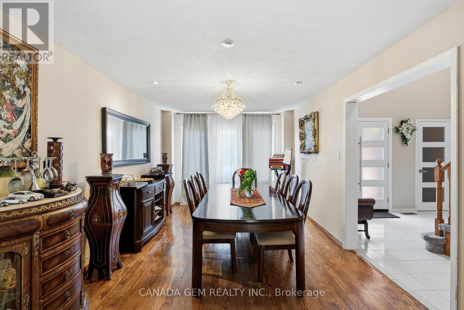82 Justus Drive, Richmond Hill, Ontario  L4C 0A1 - Photo 9 - N13783580