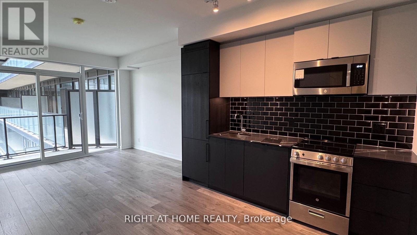 1027 - 285 Dufferin Street, Toronto, Ontario  M6K 1Z7 - Photo 3 - W13783546