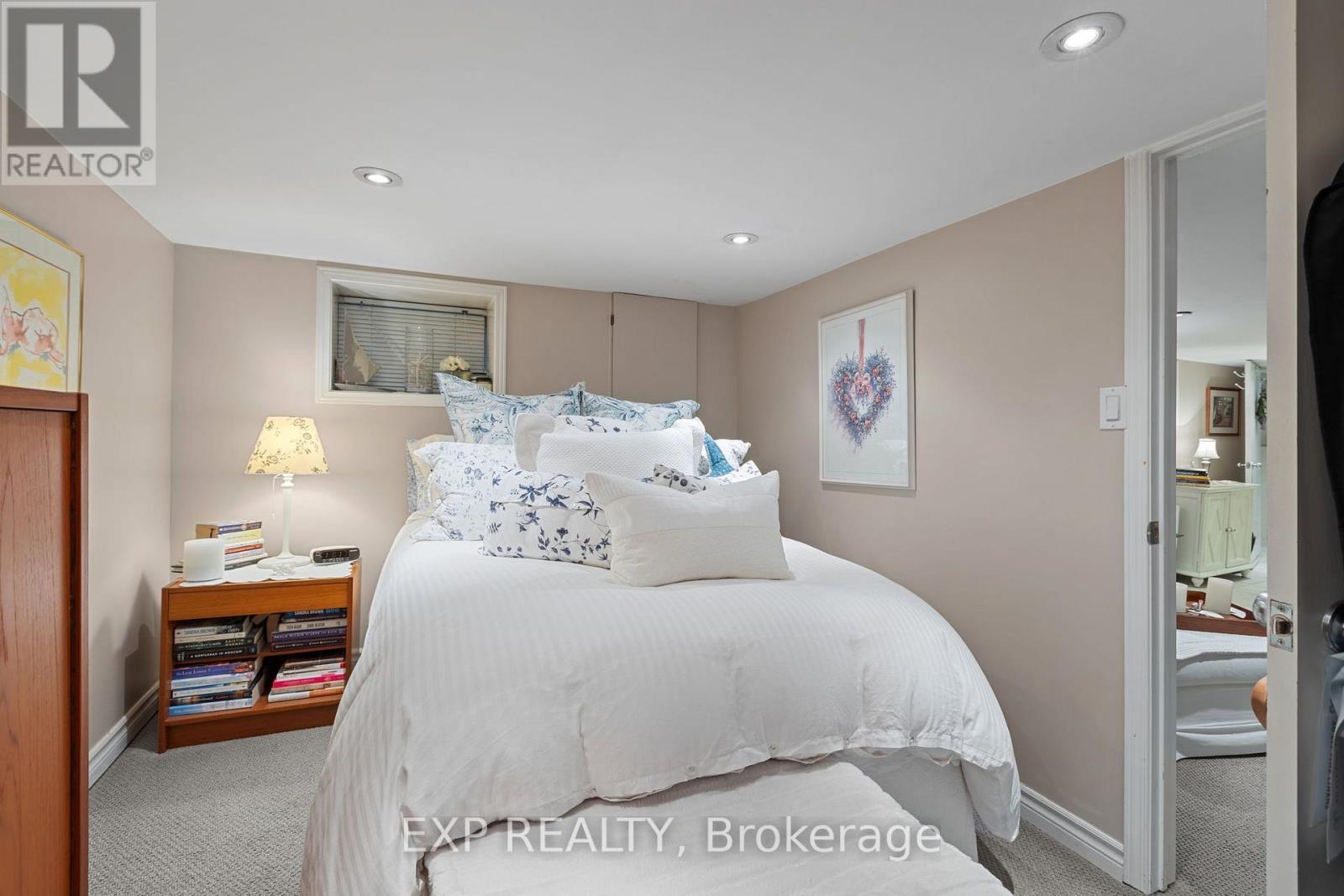 60 Parkdale Road, Toronto, Ontario  M6R 1E2 - Photo 32 - W13783594