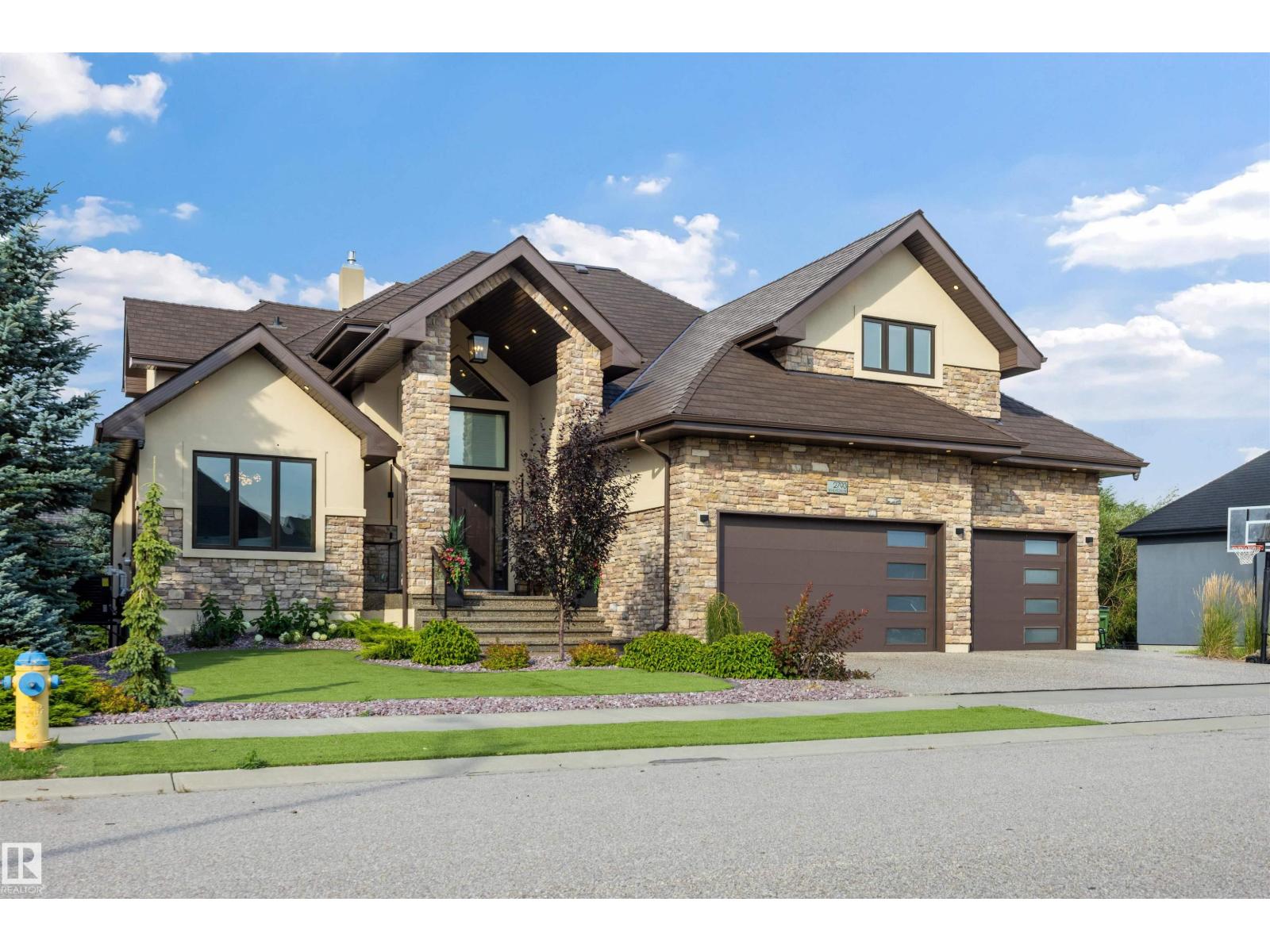 2793 Wheaton Dr NW, Edmonton, Alberta  T6W 2M6 - Photo 2 - E4508698