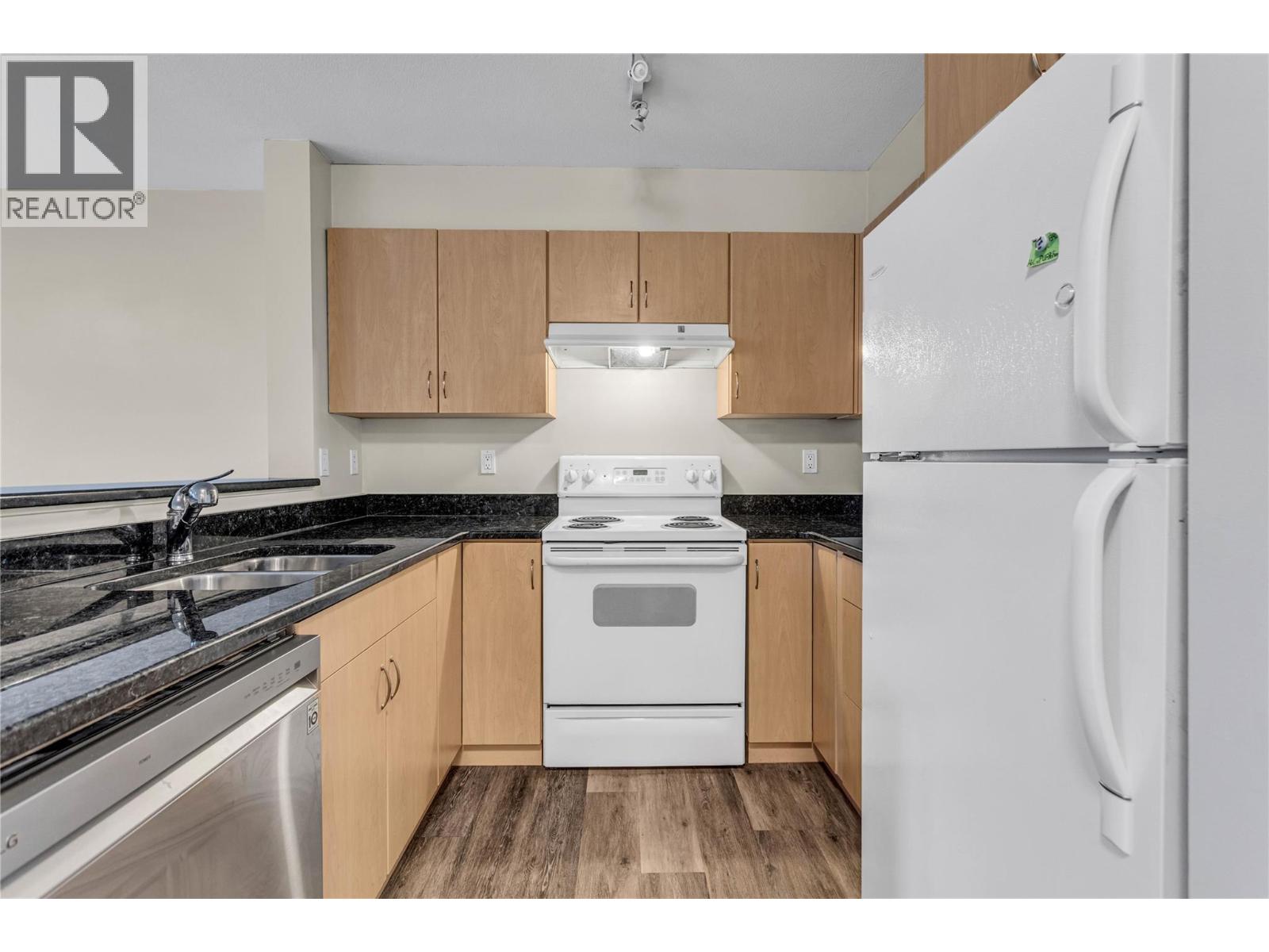 555 Yates Road Unit# 200, Kelowna, British Columbia  V1V 2V2 - Photo 4 - 10383524