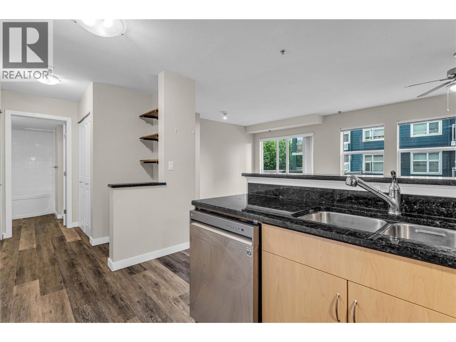 555 Yates Road Unit# 200, Kelowna, British Columbia  V1V 2V2 - Photo 5 - 10383524