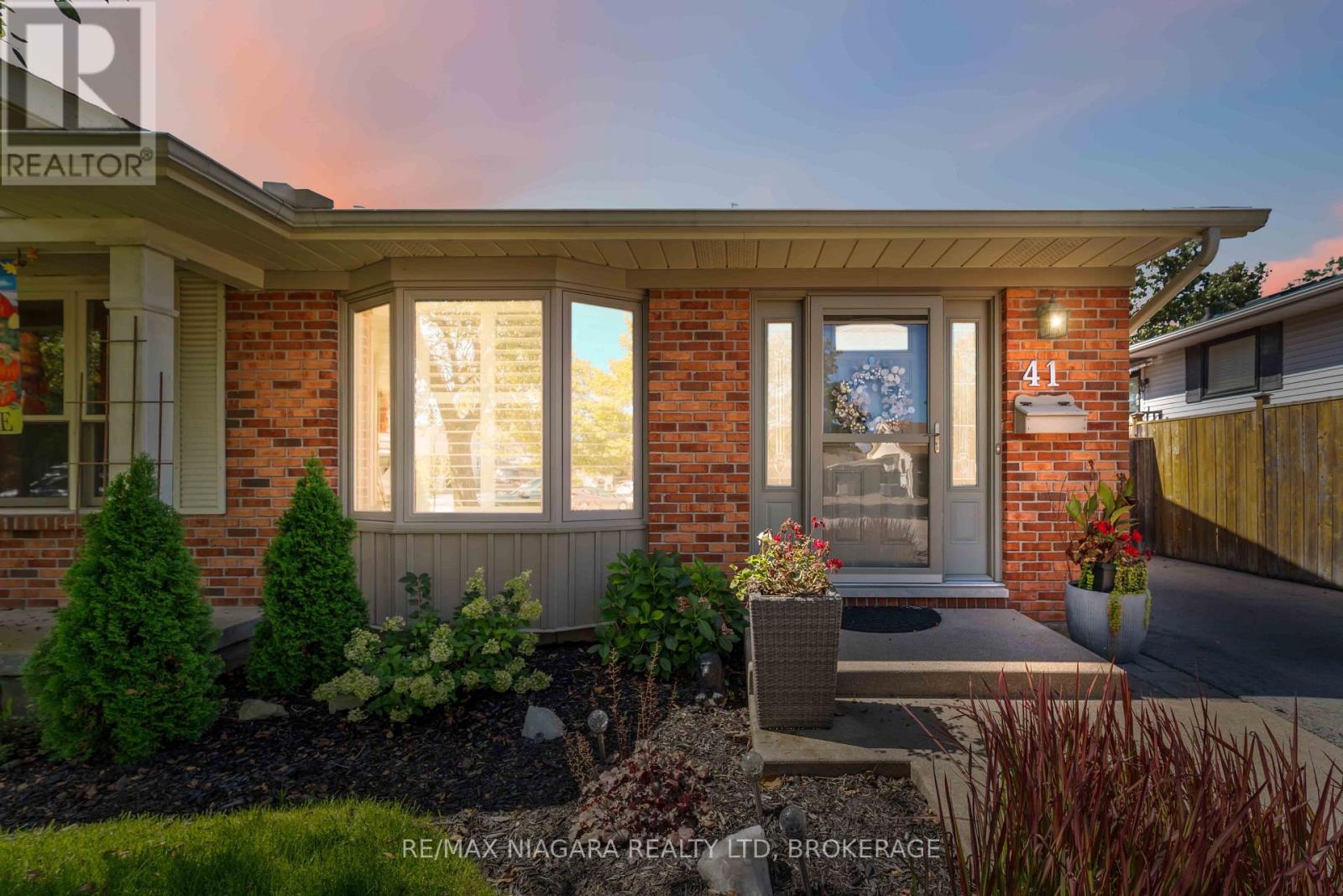 41 Fox Trail Drive, St. Catharines, Ontario  L2S 3T7 - Photo 3 - X13783632