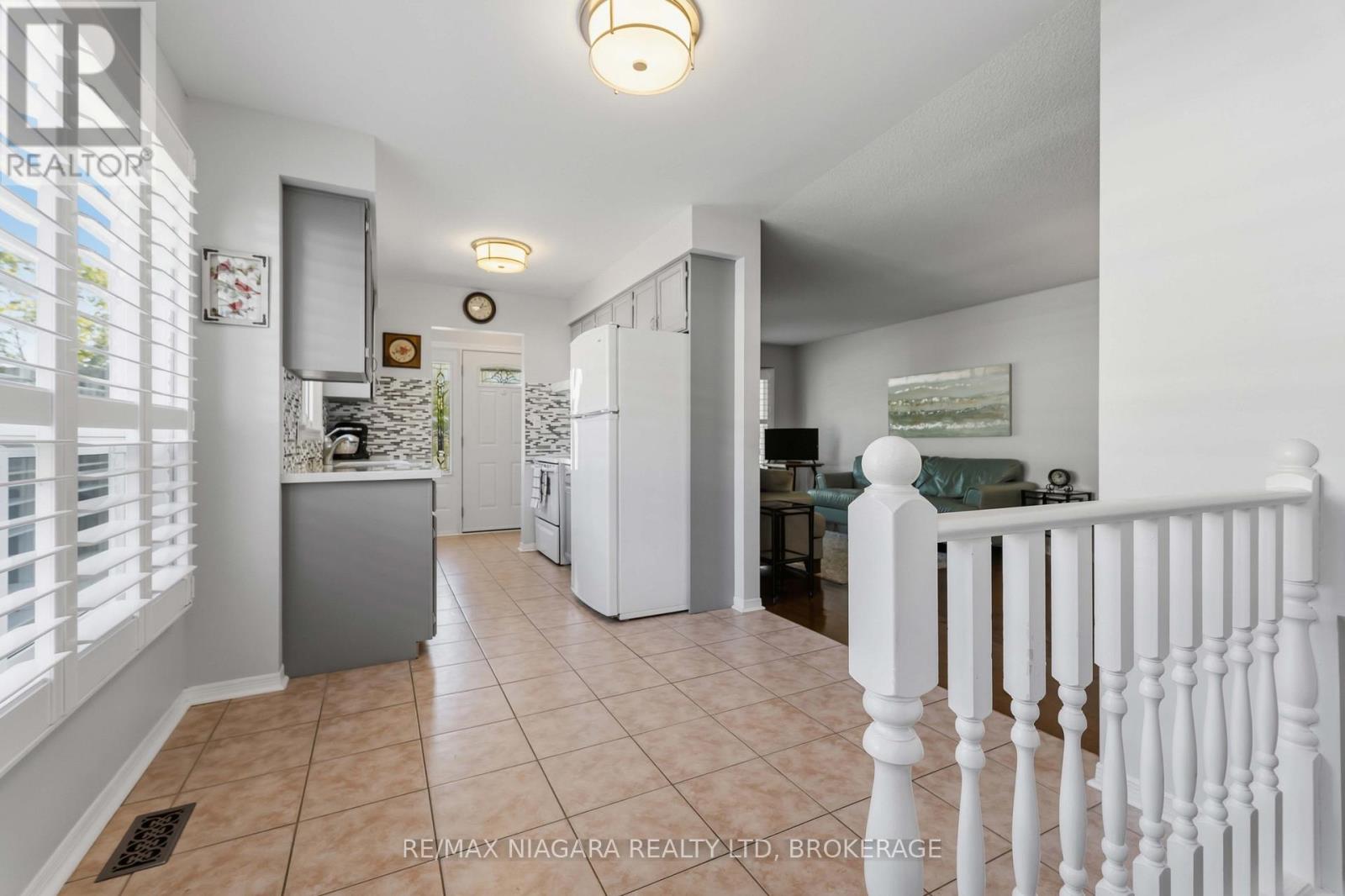 41 Fox Trail Drive, St. Catharines, Ontario  L2S 3T7 - Photo 6 - X13783632