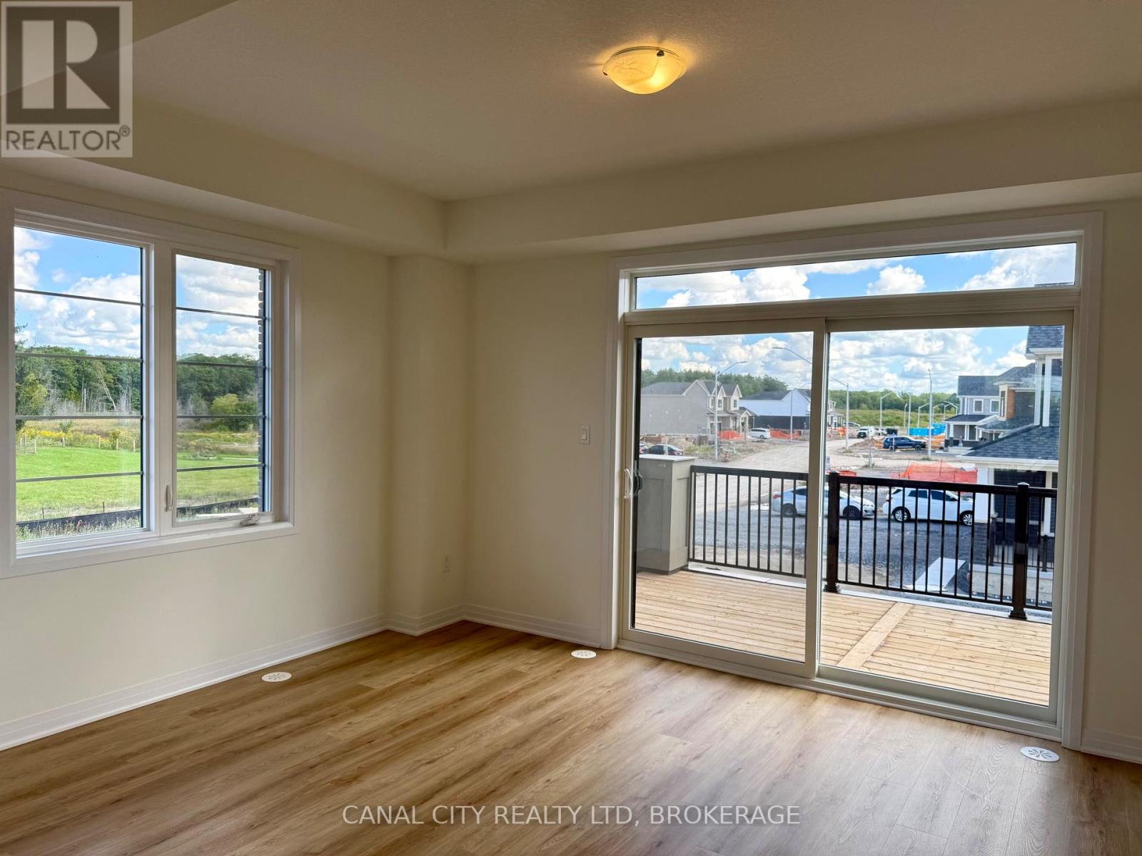 1 Vanderburg Lane, Thorold, Ontario  L2V 0R1 - Photo 5 - X13783638