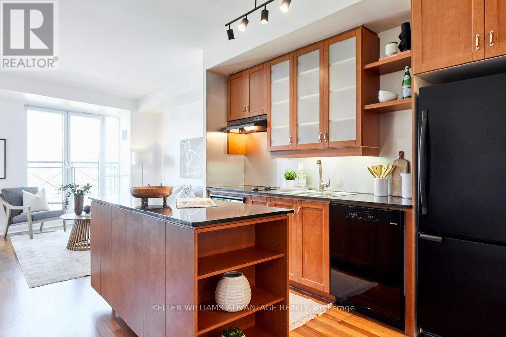 806 - 20 Scrivener Square, Toronto, Ontario  M4W 3X9 - Photo 6 - C13783626