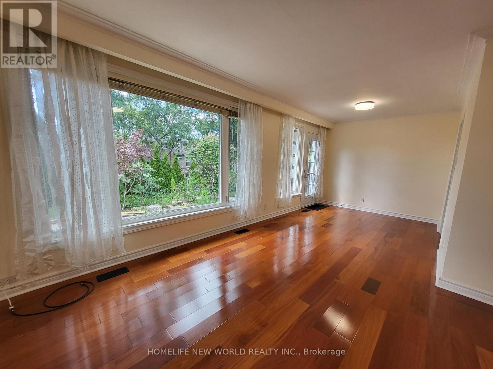 10 Alanadale Avenue, Markham, Ontario  L3P 1S3 - Photo 4 - N13783628