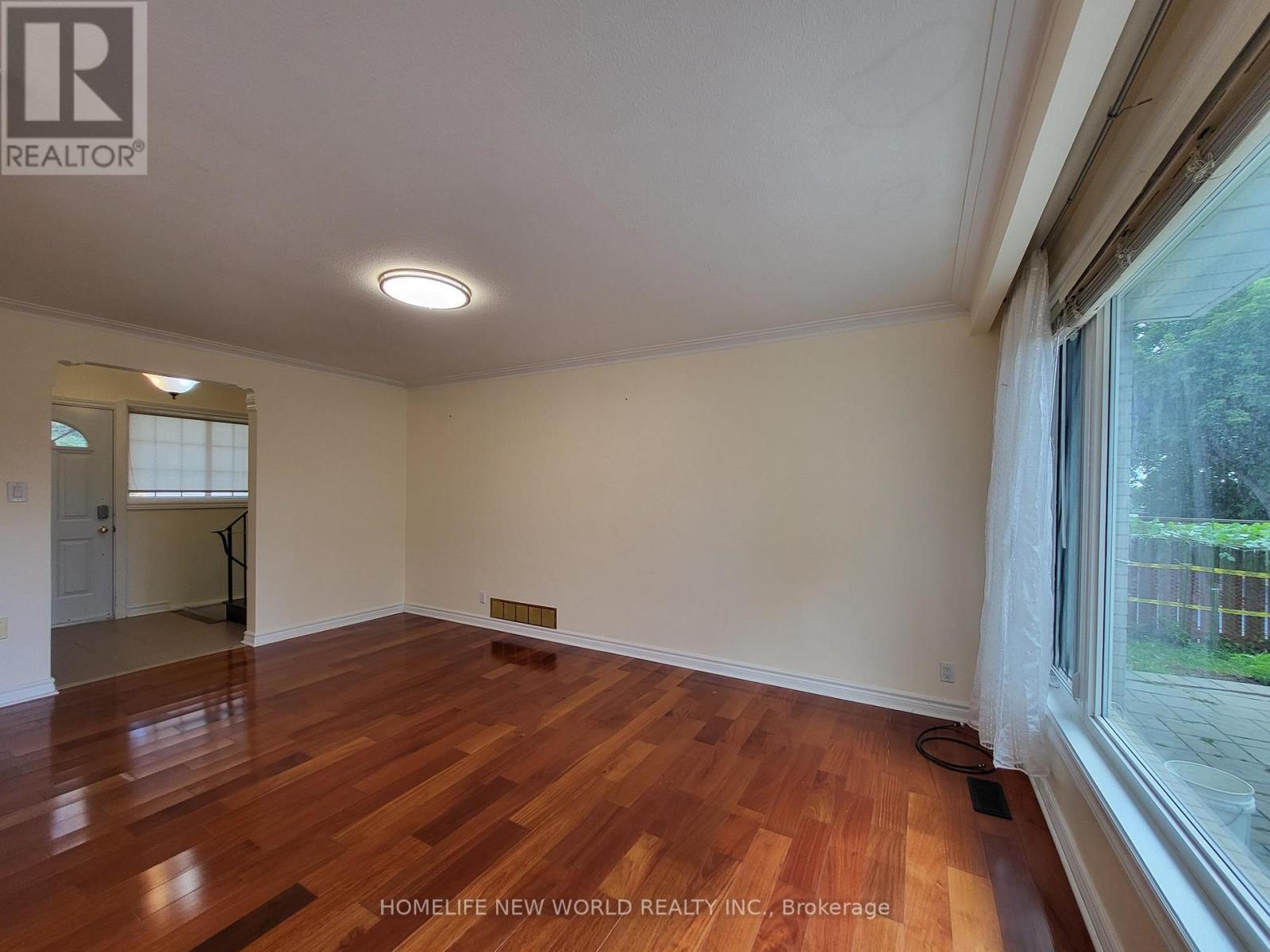 10 Alanadale Avenue, Markham, Ontario  L3P 1S3 - Photo 5 - N13783628