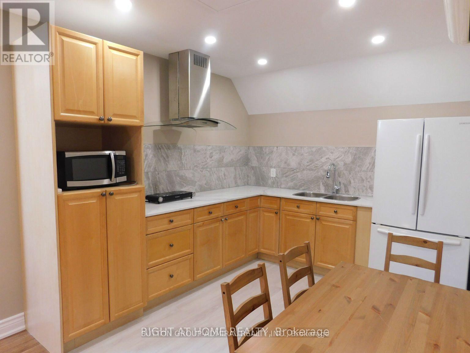 17 Middlebrook Road, Wasaga Beach, Ontario  L9Z 2Y6 - Photo 14 - S13783650