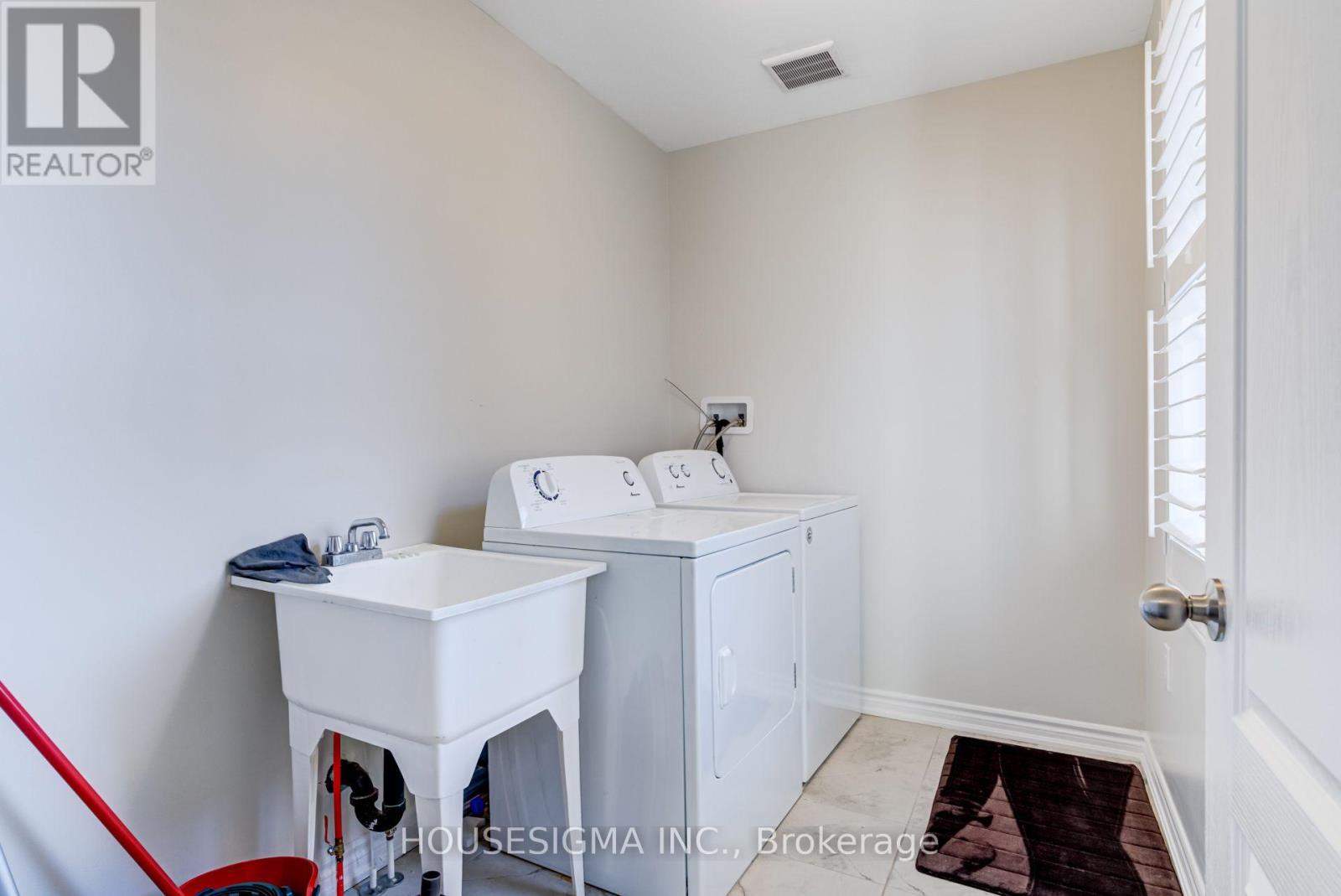 20 Slack Lane, Caledon, Ontario  L7C 3X8 - Photo 9 - W13783640