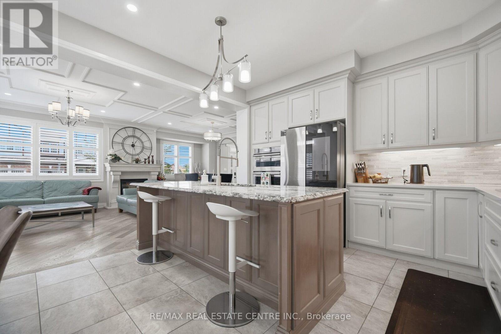 153 Whitlock Avenue, Milton, Ontario  L9E 1G1 - Photo 13 - W13783644