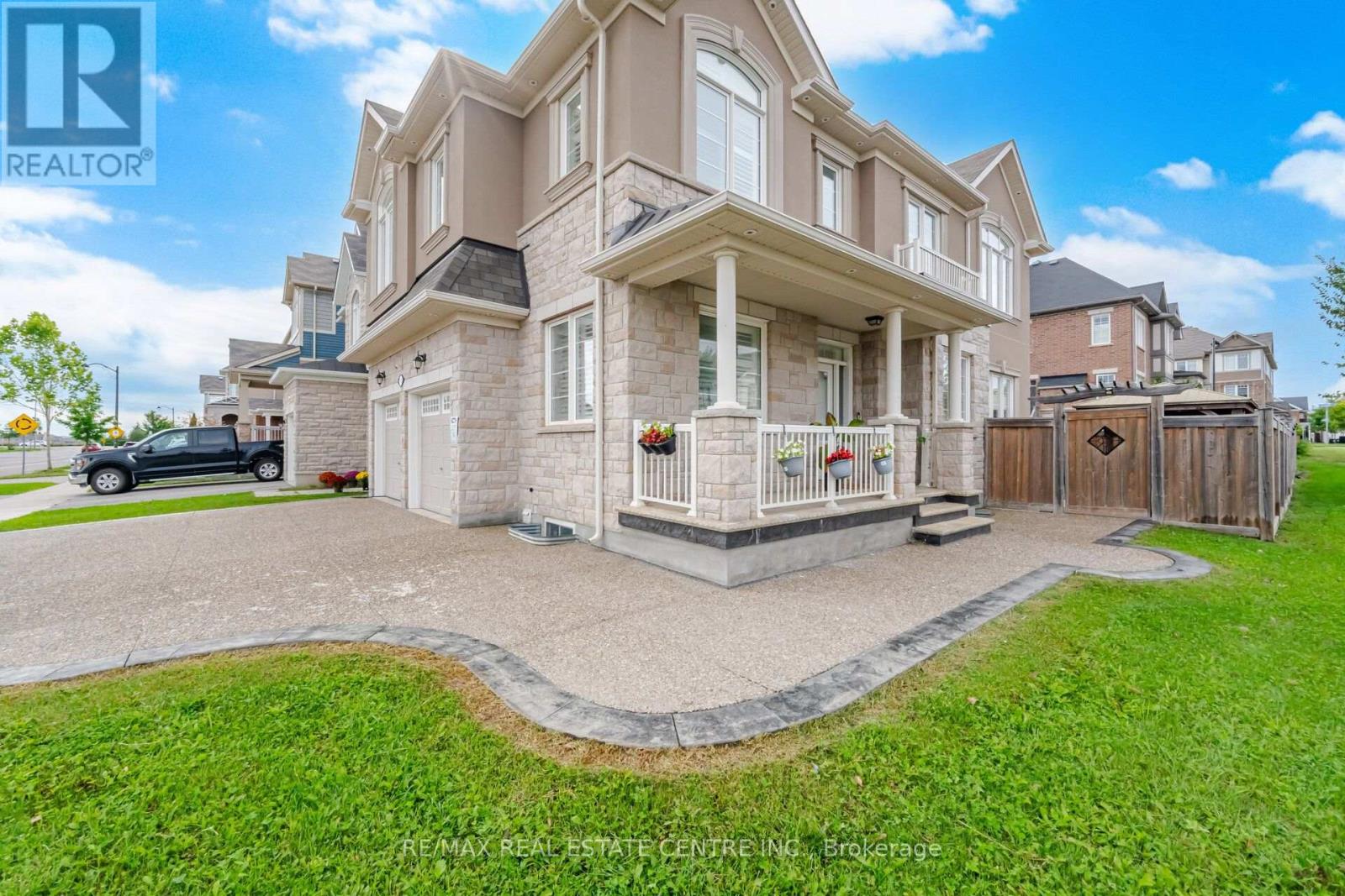 153 Whitlock Avenue, Milton, Ontario  L9E 1G1 - Photo 2 - W13783644