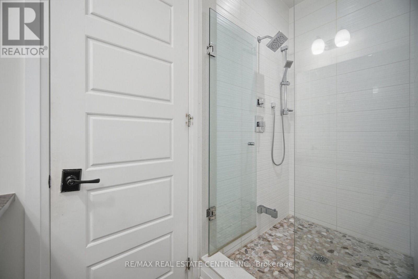 153 Whitlock Avenue, Milton, Ontario  L9E 1G1 - Photo 20 - W13783644