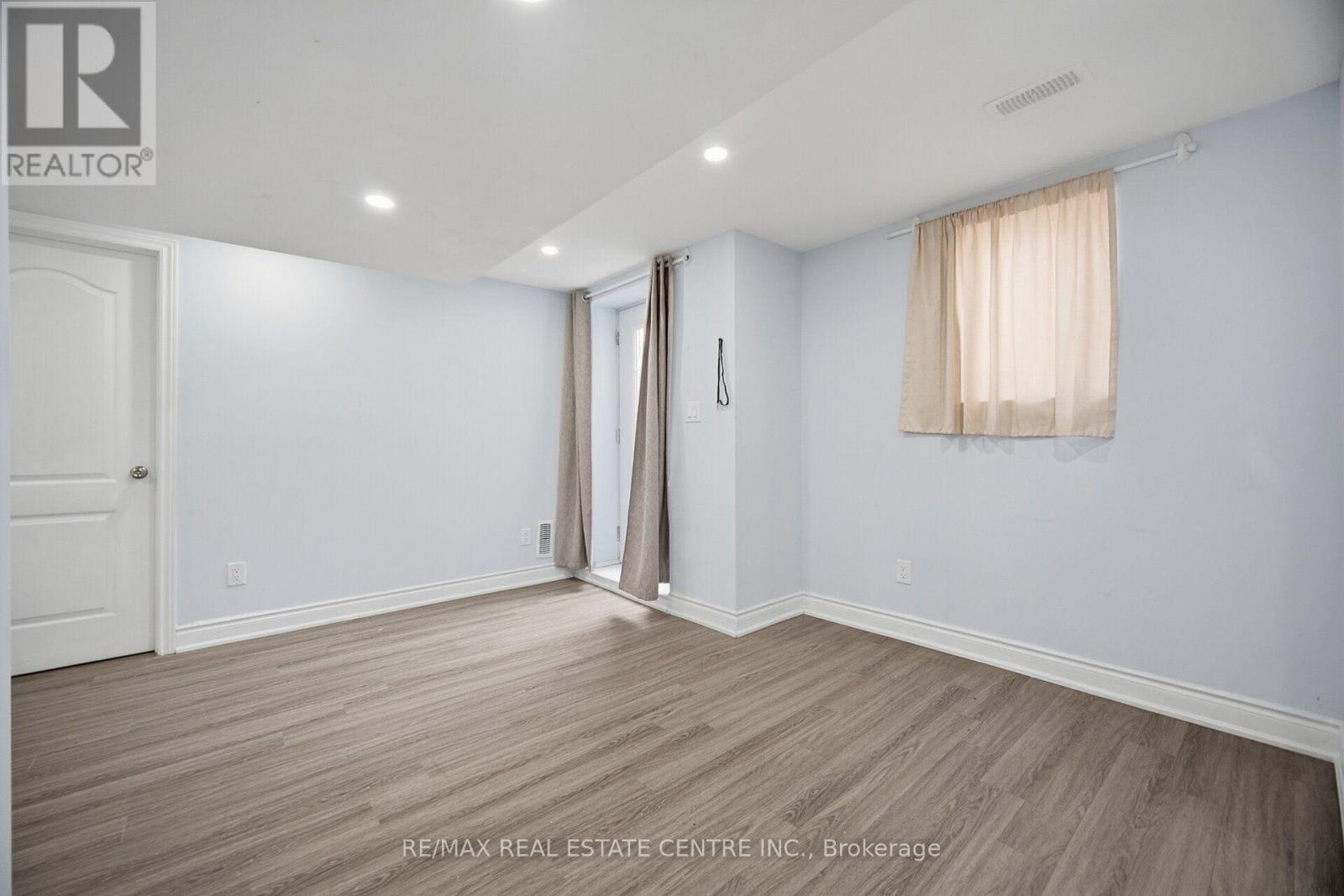 153 Whitlock Avenue, Milton, Ontario  L9E 1G1 - Photo 34 - W13783644