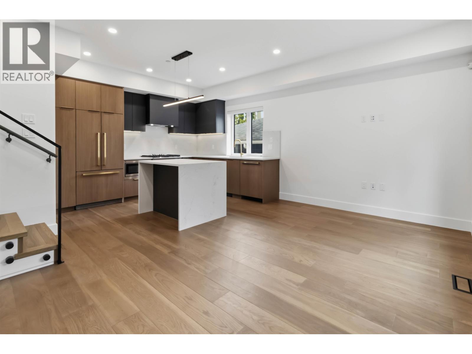 2 552 Kaslo Street, Vancouver, British Columbia V5K 3Z2 - Photo 10 - R3162161