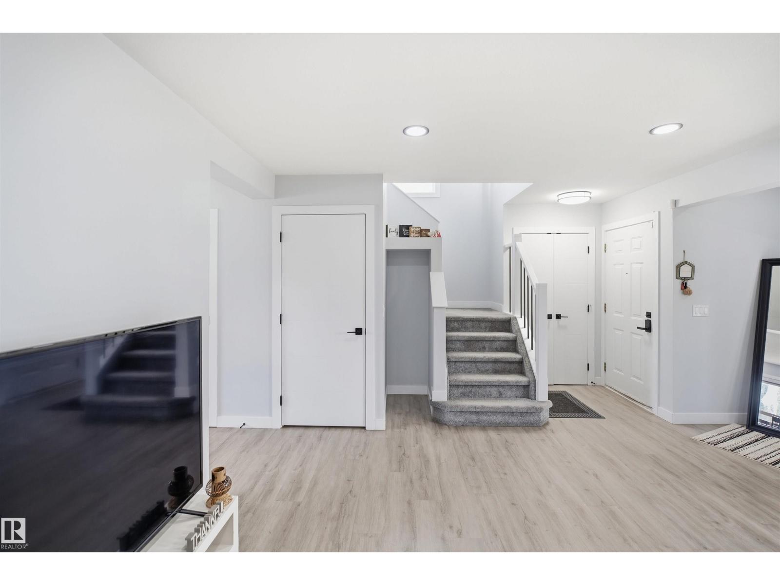 2122 37 Av NW, Edmonton, Alberta  T6T 1S2 - Photo 8 - E4508704