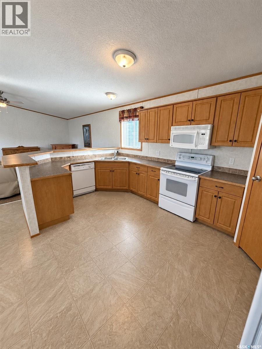 70a Prairie Sun Court, Swift Current, Saskatchewan  S9H 3X6 - Photo 13 - SK048348