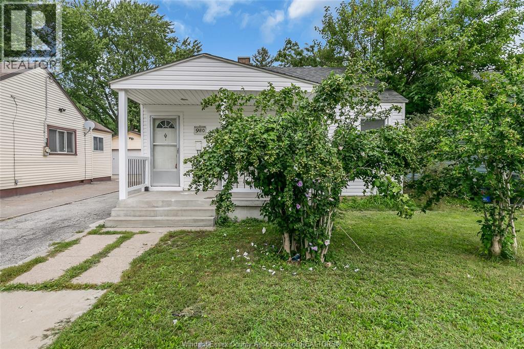 980 Partington Avenue, Windsor, Ontario  N9B 2P2 - Photo 4 - 26022531