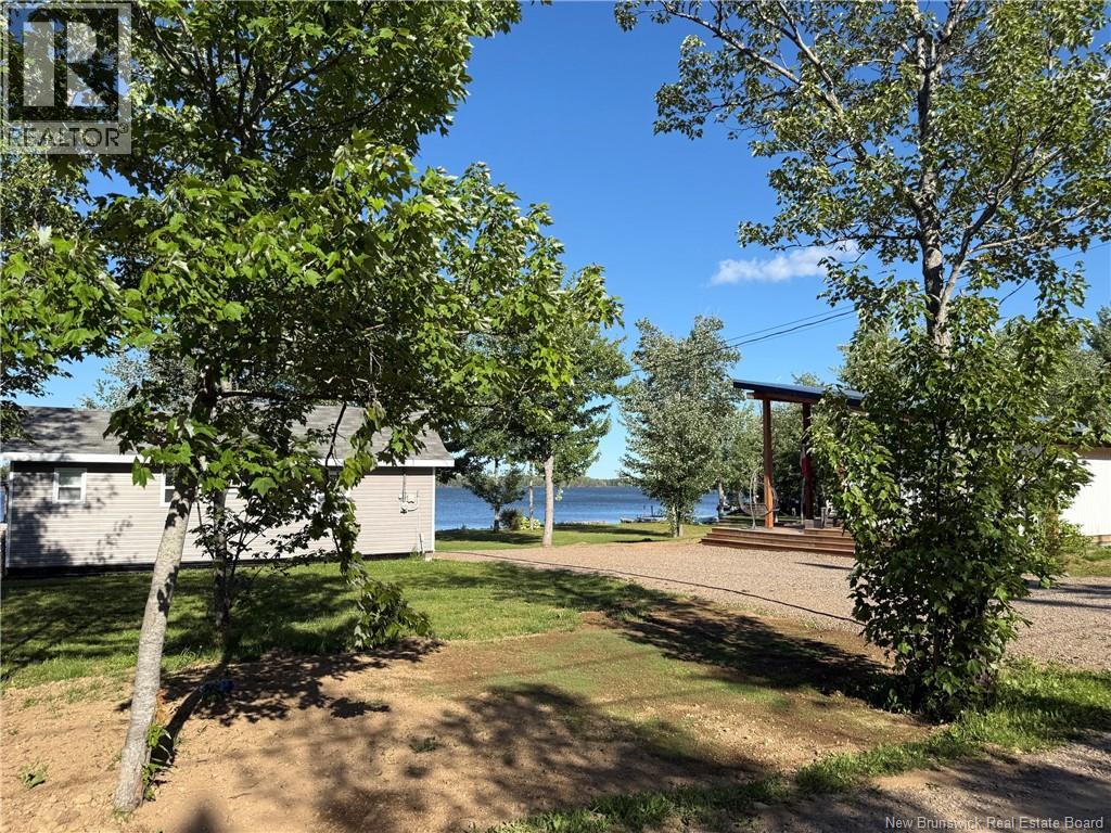 128 Sandy Point, Landry Office, New Brunswick  E8P 2L4 - Photo 8 - NB147366